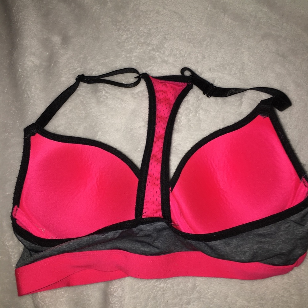 Sports bra - Picture 2 of 3